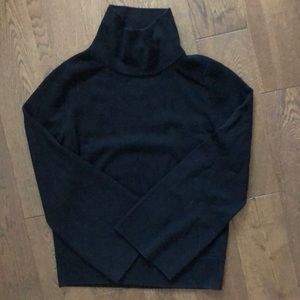Women’s Lululemon Black Turtleneck